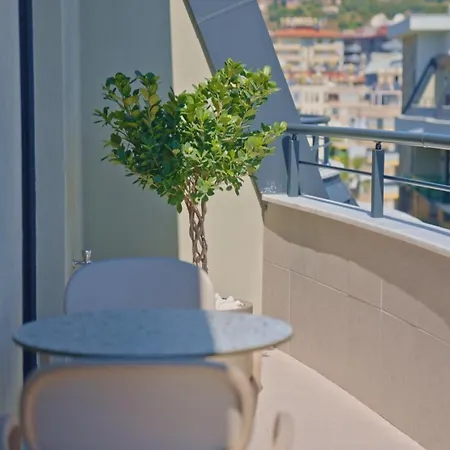 Expensive Apartments, But Won't Find Better *